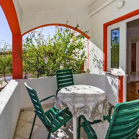 In With Sea Views Semesterbostad Rovanjska